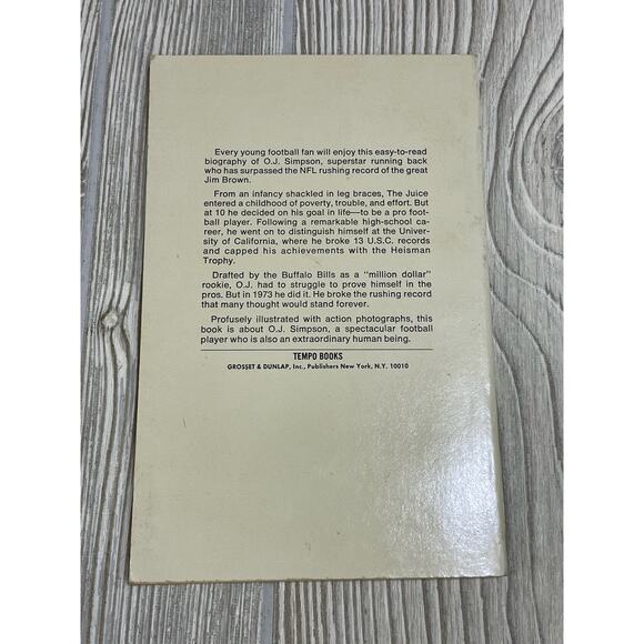 OJ SIMPSON by Bill Gutman 1974 Vintage Paperback Book Football NFL Buffalo Bills - Picture 2 of 8